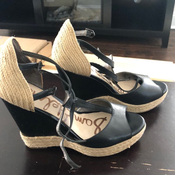 black wedges - Picture 2 of 5